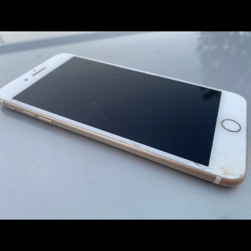 iPhone 7 Plus - Picture 7 of 7